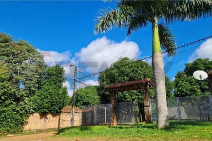 TERRENO EN ESQUINA LAURELTY - LUQUE