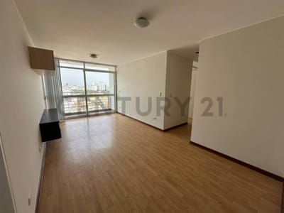 Venta departamento con estacionamiento en Magdalena del Mar
