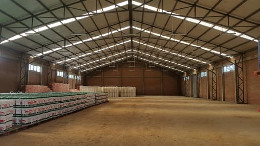 Alquilo Galpon al Norte!!! Ubicado en el Complejo Industrial del Norte 