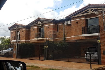Alquilo Duplex con piscina