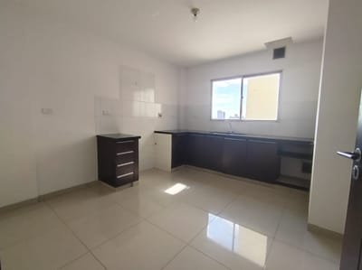 AMPLIO DEPARTAMENTO DE 2 DORMITORIO +PARQUEO CONDOMINIO TORRES INGAVI 