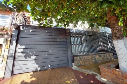 RESIDENCIA A LA VENTA EN LAMBARE