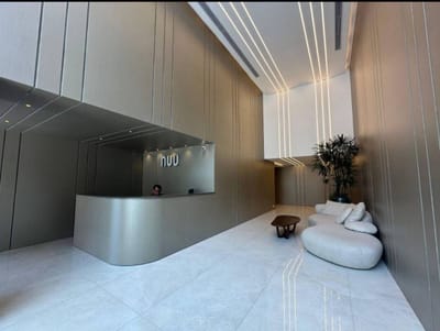 Depto de 2 dormitorios y 2 baños en Torre de Lujo: UPTOWN NUU Equipetrol