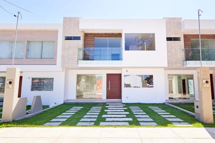 CASAS EN VENTA ZONA NORTE, Condominio cerrado