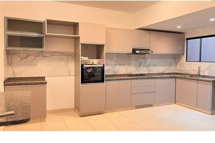 Vendo Duplex de tras de la Conmebol