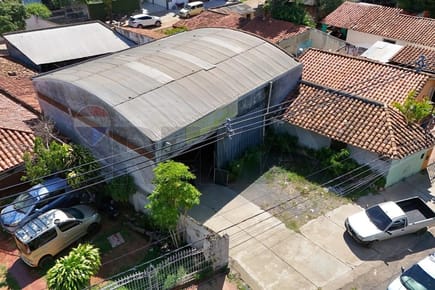 VENDO TINGLADO/GALPON EN FERNANDO DE LA MORA ZONA SUR