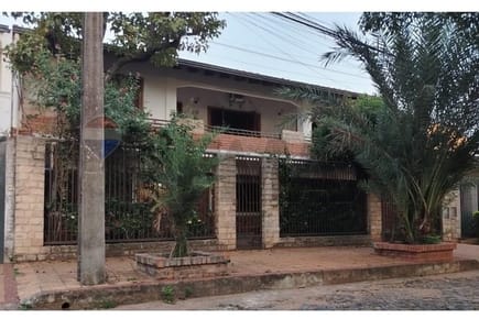 Residencia amplia en Mariscal Estigarribia – Ideal para familia o inversión