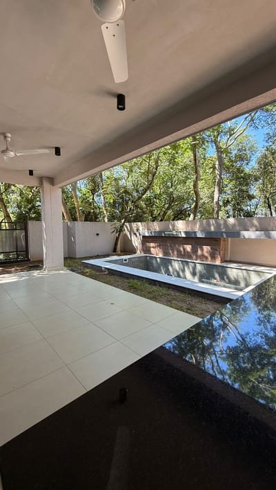 VENDO CASA DE DOS PLANTAS EN LA CIUDAD DE SAN BERNARDINO