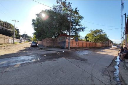 VENDO TERRENO EN ESQUINA EN MARIANO ROQUE ALONSO