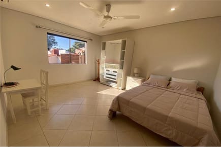 ALQUILO CASA AMOBLADA EN LAMBARE 