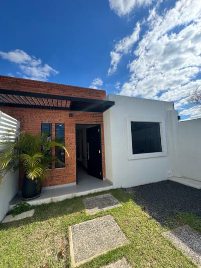 DÚPLEX A ESTRENAR EN LUQUE