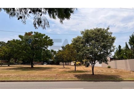 Vendo Terreno en Barrio Cerrado Arapoty MRA
