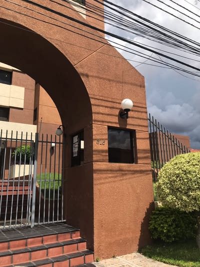 Hermoso Departamento entre 1er y 2do anillo Zona Sur