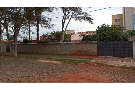 Amplio Terreno Teniente Zotti Y De Las Palmeras