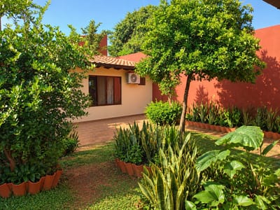 EXCELENTE CASA EN VENTA – ZONA PINEDO, SAN LORENZO