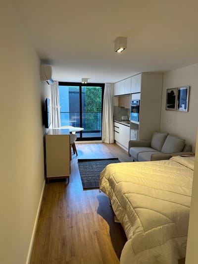 Alquiler De Monoambiente Amueblado | Piso 2 | Parque Rodo | Tempo Rambla