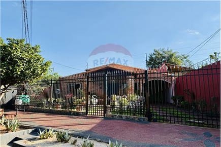 VENDO CASA EN VILLA ELISA
