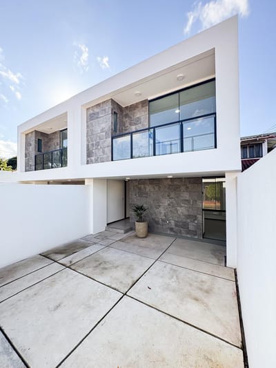 CASA EN VENTA EN VILLA MERCEDES