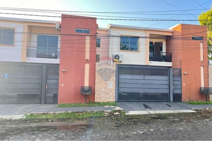 Duplex en Asunción Mbocayaty