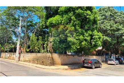 TERRENO EN ESQUINA EN RECOLETA - VENTA