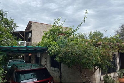 VENDO CASA EN SAN LORENZO
