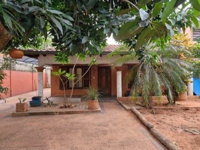 Casa En Venta Sobre Ruta Principal . Villa Elisa