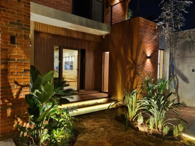 Vendo residencia minimalista totalmente amoblada en San Lorenzo – USD 410.000