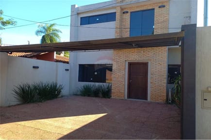 HERMOSO DUPLEX A ESTRENAR EN LAURELTY LUQUE