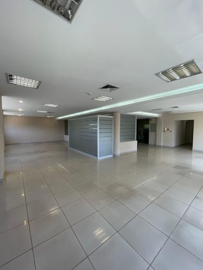 AVDA. MCAL. LOPEZ, EN ALQUILER, OFICINA CORPORATIVA DE 180 M2. 