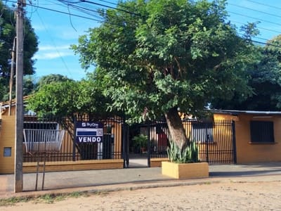 VENDO CASA EN FERNANDO DE LA MORA -B. PITIANTUTA
