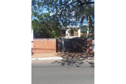 VENDO CASA BARRIO LAS MERCEDES ASUNCION
