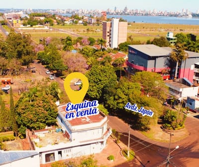 VENDO Esquina comercial sobre avenida en Encarnación