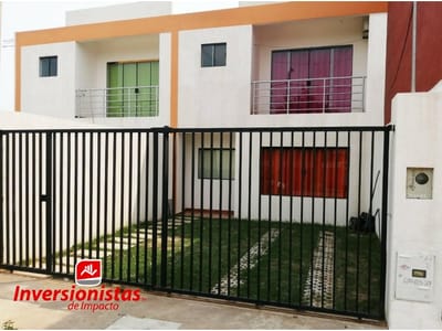 CASA EN VENTA 3 Pasos 8vo anillo