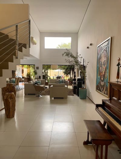 ALQUILER DE CASA MODERNA EN ASUNCION