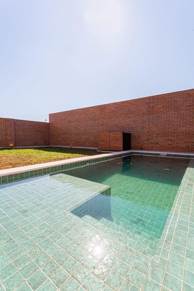 Vendo casa a estrenar en Luque - Loma Merlo