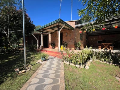VENDO HERMOSA CASA QUINTA EN NUEVA COLOMBIA