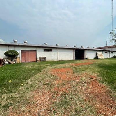 GALPON CON OFICINAS EN VENTA SOBRE AVENIDA ZONA NORTE
