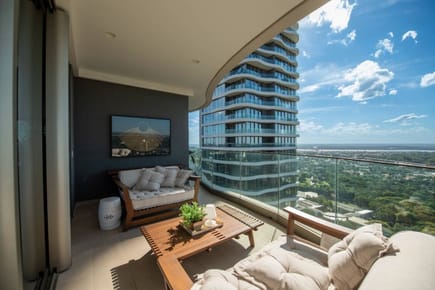 JADE PARK / TORRE TREBOL