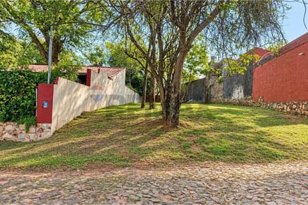 *Terreno en venta en San Antonio, Lambaré* 432 m² 