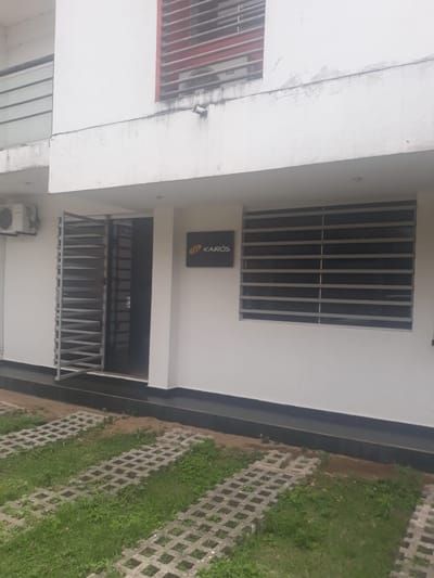 Departamento en venta cerca al centro empresarial equipetrol