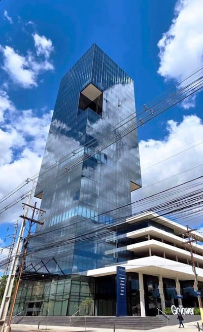 VENDO OFICINA EN EDIFICIO GO TOWER - ID 44149