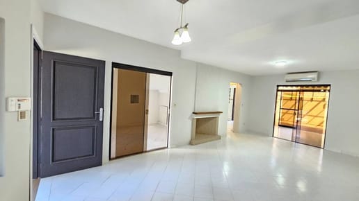 CASA DUPLEX DE 4 DORMITORIOS EN VENTA EN MBURUCUYÁ