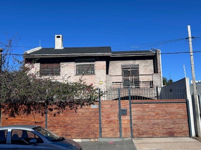 Venta Exclusiva Casa Familiar en el Centro de Pando