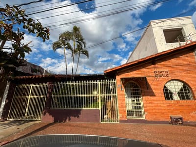 Vendo casa/terreno en Mburukuya.
