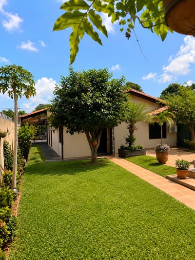 VENDO CASA EN ÑEMBY