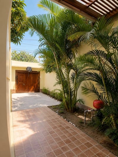 Alquiler De Departamento - Urbanizacion Cocos Del Chipe