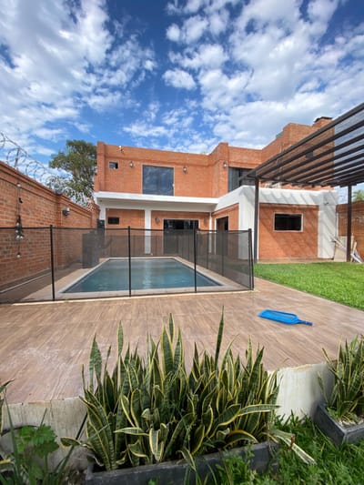 VENDO HERMOSA CASA EN LUQUE