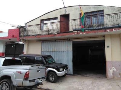 Casa De Dos Planta En Venta/anticretico Sup. 250 Mts2