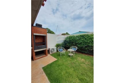 CASA EN ALTAVIDA LUQUE LOMA MERLO