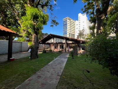 ALQUILER CASA INDEPENDIENTE EN ZONA NORTE PARA EMPRESA O VIVIENDA